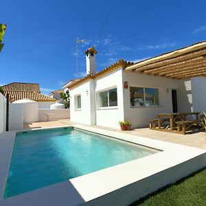 Preciosa Villa Independiente 100metros playa 8personas